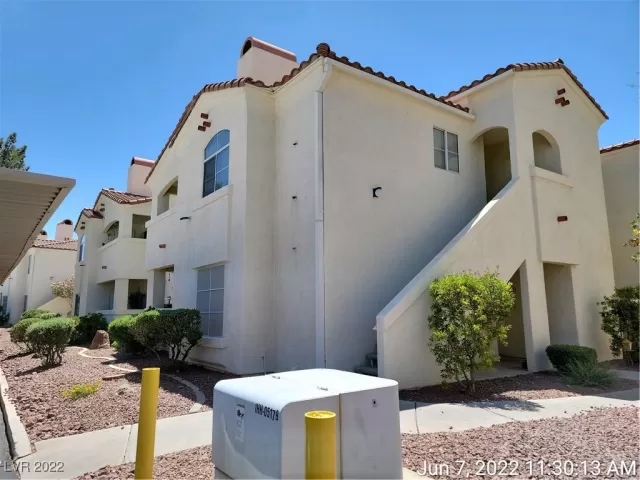 MLS: 2403810 Condo For Sale
