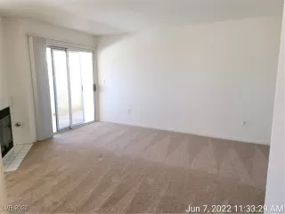 Photo #2: 2403810 Listing 