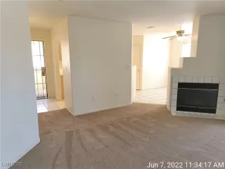 Photo #4: 2403810 Listing 