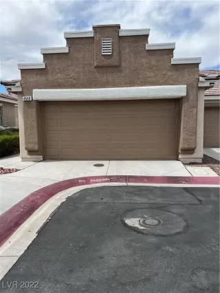 Photo #1: 2403953 Listing 