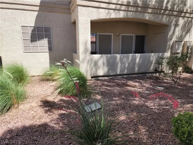 MLS: 2403971 Condo For Sale