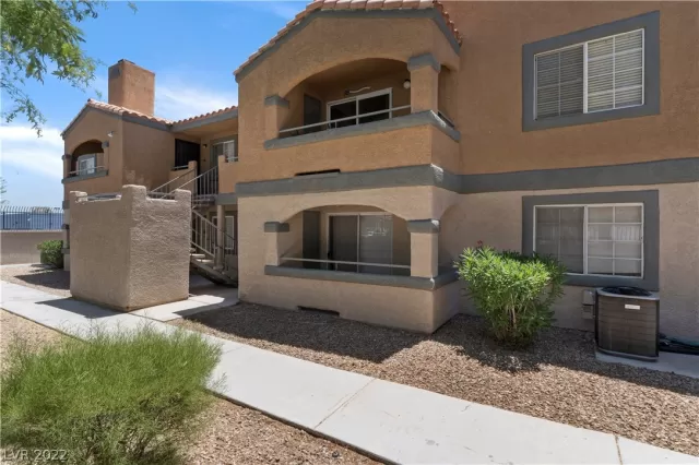 MLS: 2404063 Condo For Sale