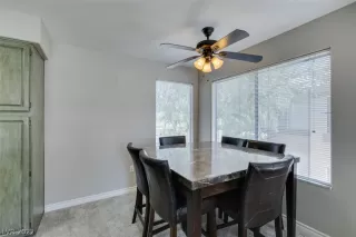 Photo #5: 2404065 Listing