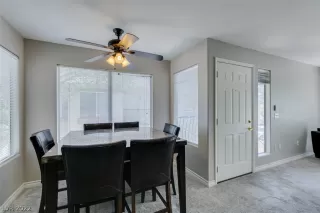 Photo #6: 2404065 Listing