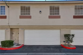 Photo #3: 2404072 Listing