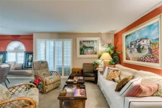 Photo #6: 2404081 Listing