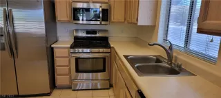 Photo #6: 2404097 Listing