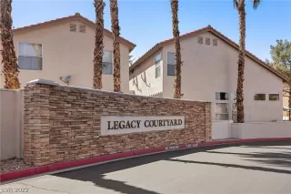 Photo #1: 2404154 Listing