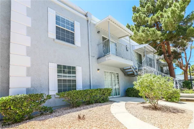 MLS: 2404190 Condo For Sale