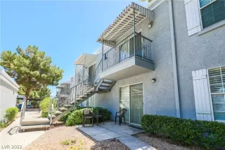 Photo #1: 2404190 Listing 