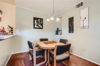 Photo #4: 2404210 Listing 