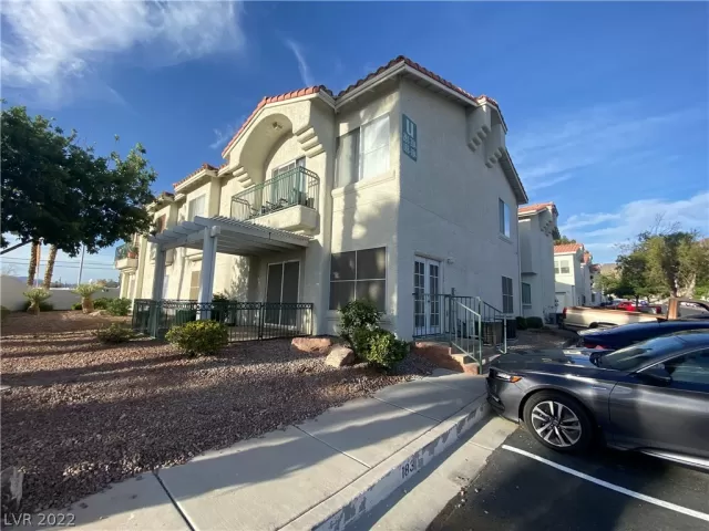 MLS: 2404235 Condo For Sale