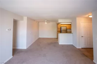 Photo #6: 2404277 Listing 