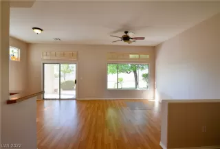 Photo #1: 2404338 Listing 