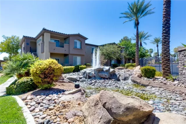 MLS: 2404404 Condo For Sale