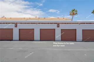 Photo #4: 2404420 Listing