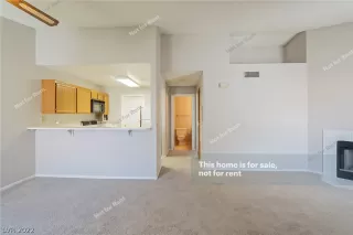 Photo #6: 2404420 Listing