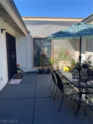 Photo #1: 2404483 Listing 