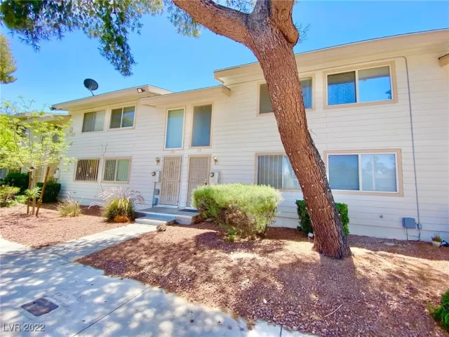 MLS: 2404484 Condo For Sale