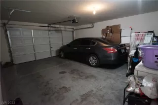 Photo #4: 2404495 Listing 