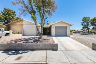 Photo #2: 2404563 Listing 