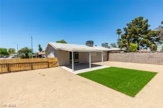Photo #4: 2404563 Listing 
