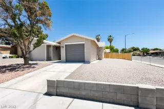 Photo #5: 2404563 Listing 