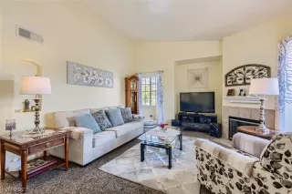 Photo #2: 2404572 Listing