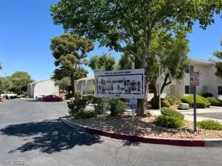 Photo #1: 2404573 Listing 