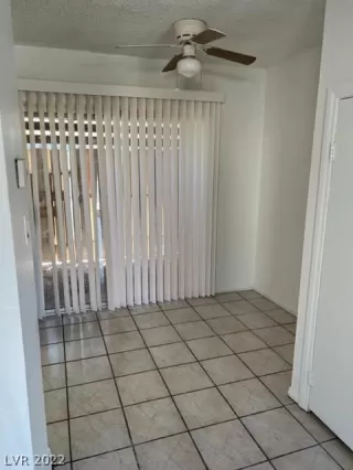 Photo #4: 2404573 Listing 