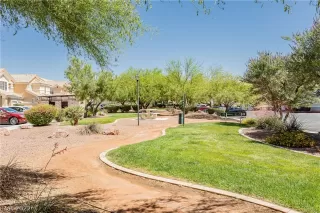 Photo #2: 2404585 Listing 