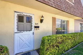 Photo #4: 2404623 Listing