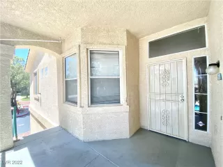 Photo #6: 2404631 Listing 