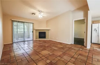 Photo #2: 2404682 Listing 