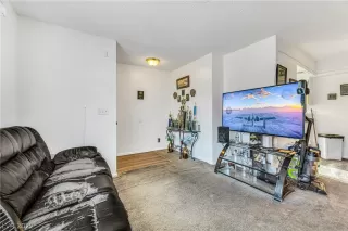 Photo #4: 2404693 Listing 