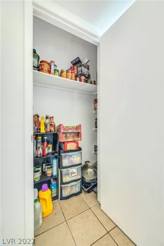 Photo #6: 2404693 Listing 