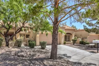 Photo #1: 2404697 Listing