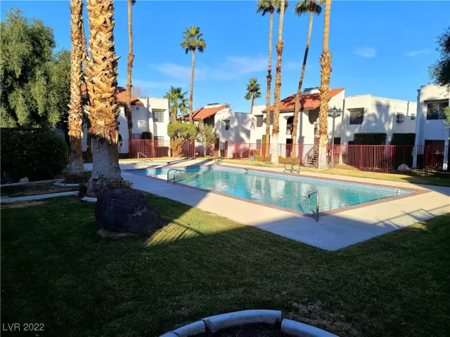 MLS: 2404806 Condo For Sale