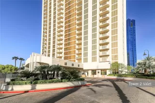 Photo #1: 2404820 Listing 