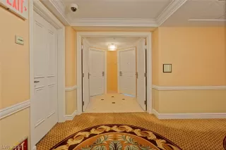 Photo #4: 2404820 Listing 