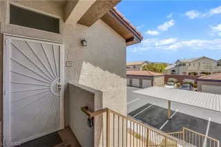 Photo #1: 2404832 Listing