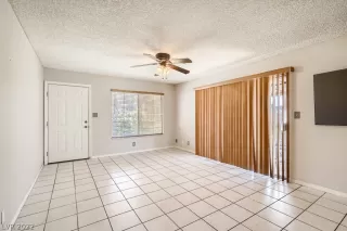 Photo #3: 2404854 Listing 