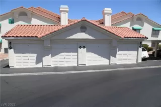 Photo #1: 2404859 Listing