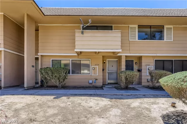 MLS: 2404904 Condo For Sale