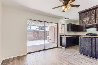 Photo #2: 2404904 Listing