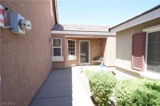 Photo #1: 2404917 Listing 