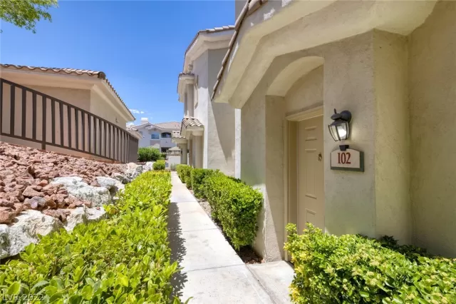 MLS: 2404931 Condo For Sale