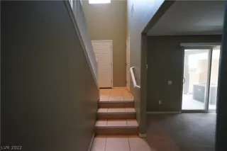 Photo #2: 2404965 Listing 