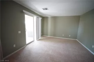 Photo #3: 2404965 Listing 