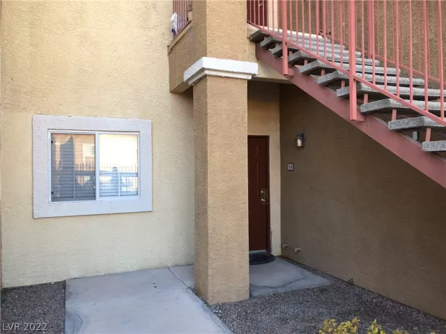 MLS: 2404979 Condo For Sale